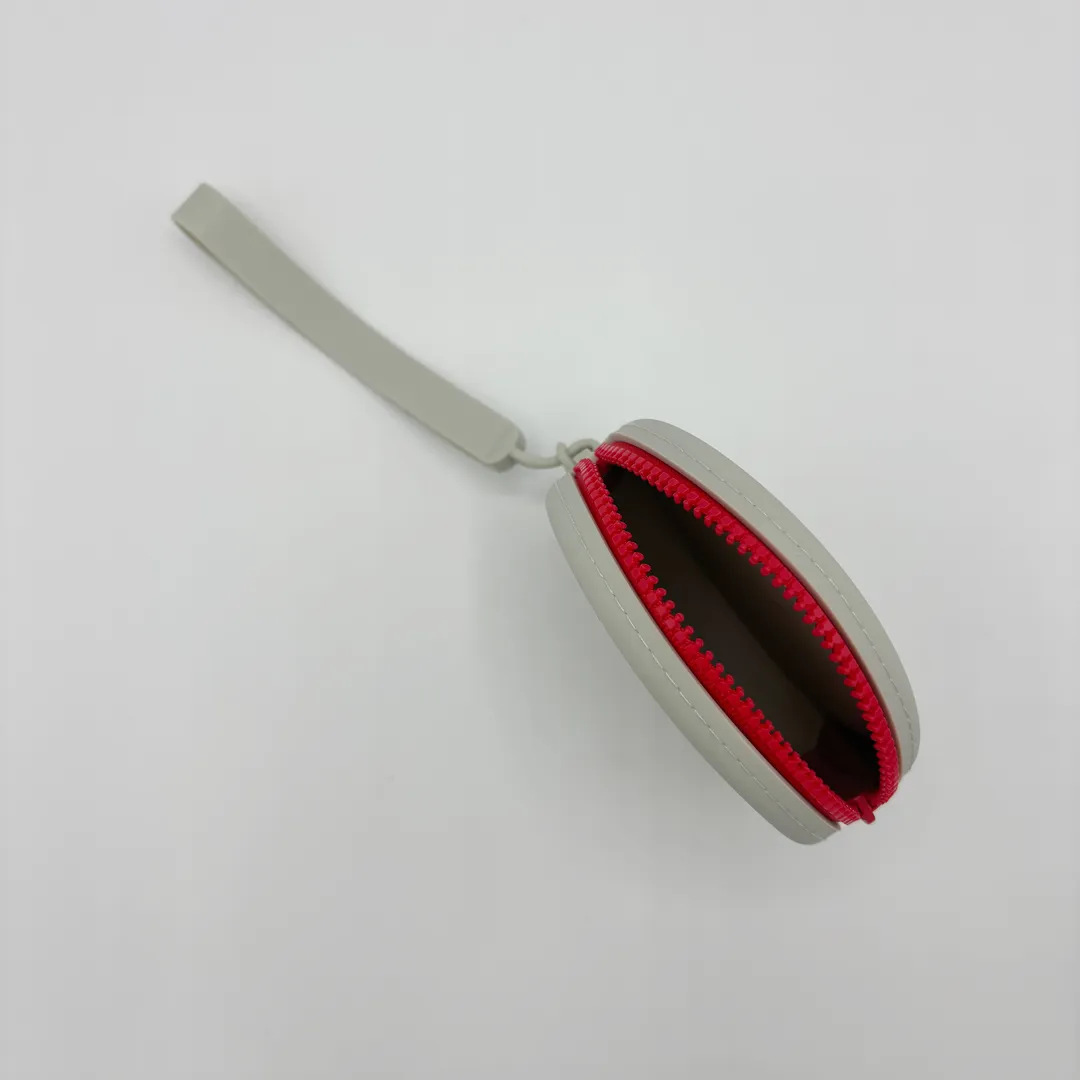 Silicone Zip-Up Dog Treat Purse with strap - Image 12