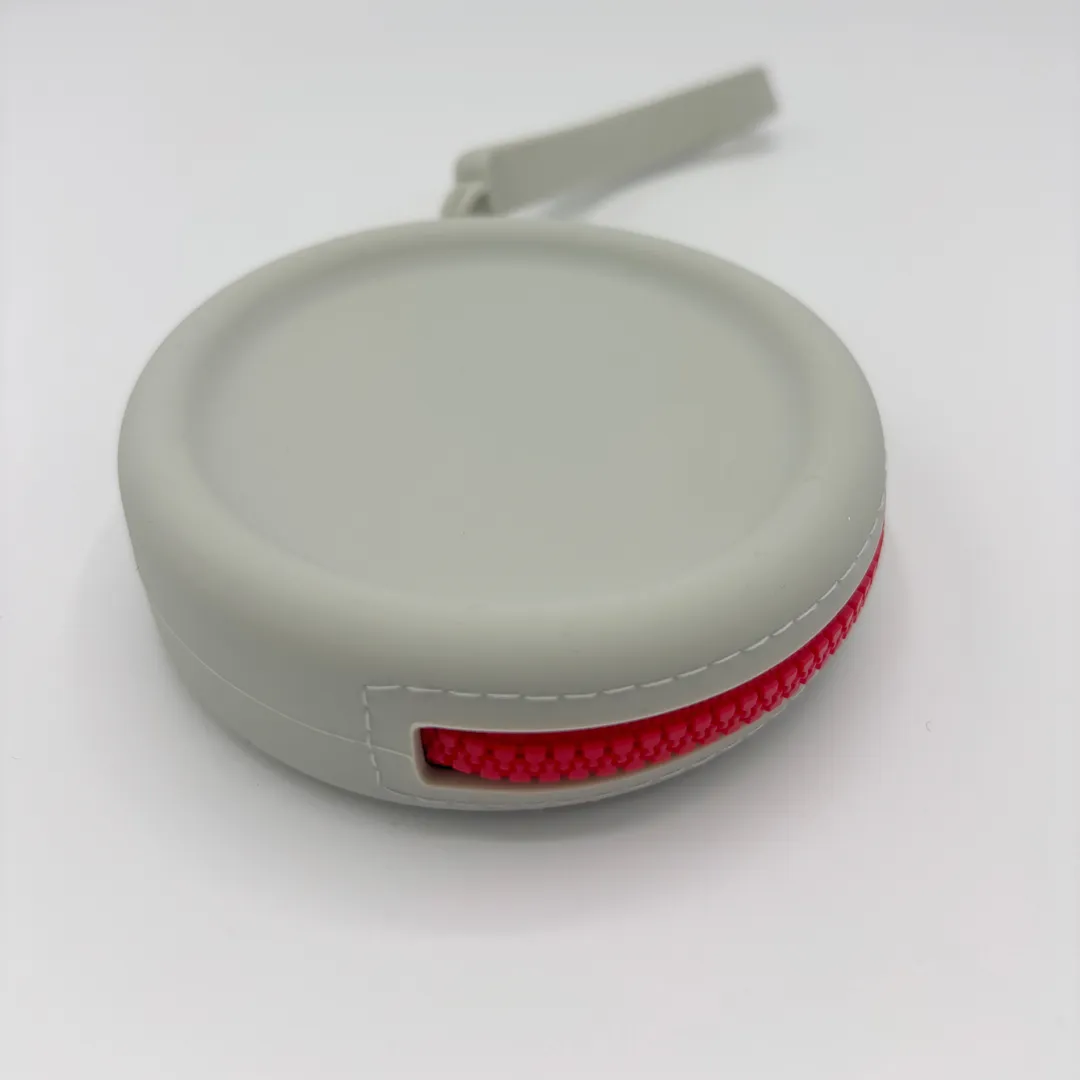 Silicone Zip-Up Dog Treat Purse with strap - Image 11