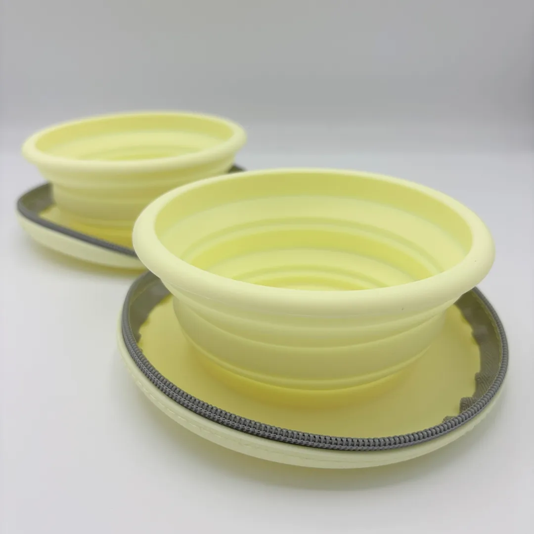 Collapsible Double Dog Bowl - Image 4